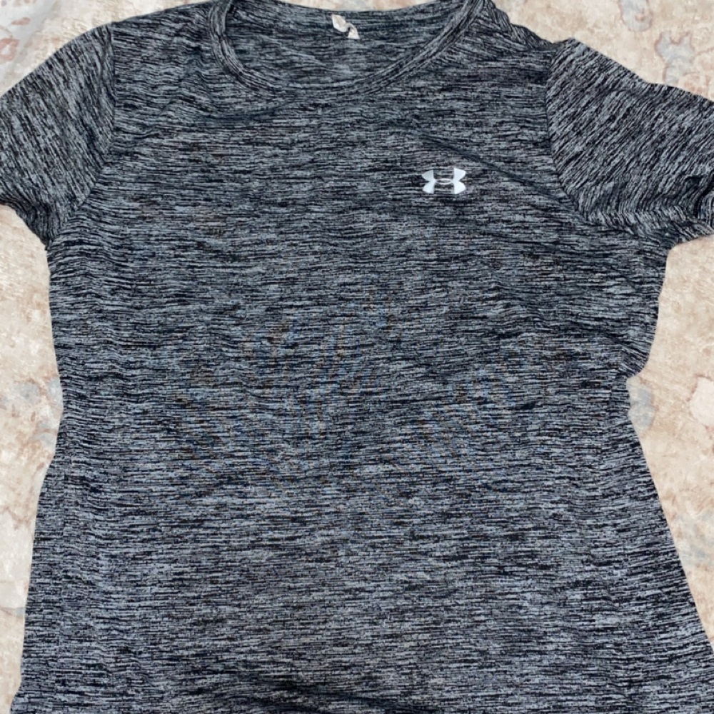 Under Armour Women's Charcoal Heather Tee